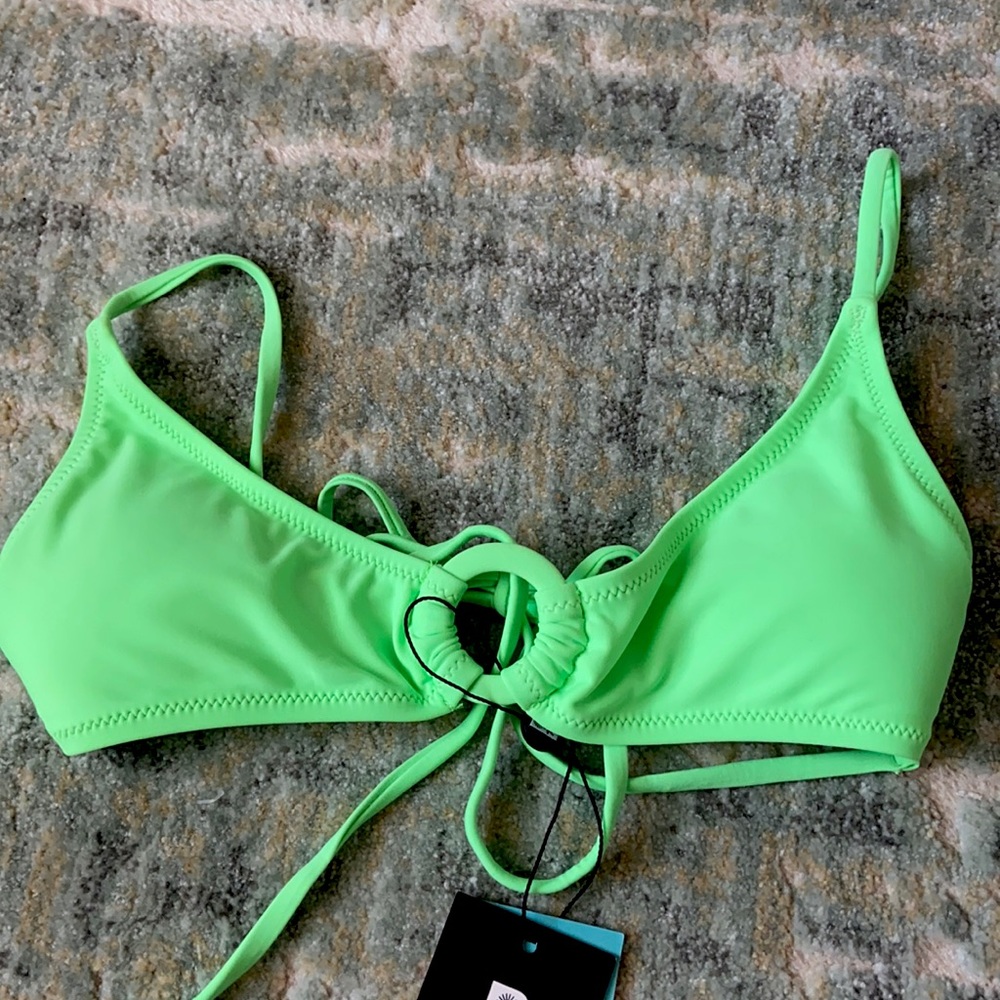 blackbough kels top baby green size medium